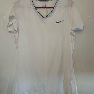 Nike White Fitted Short Sleeve Tee